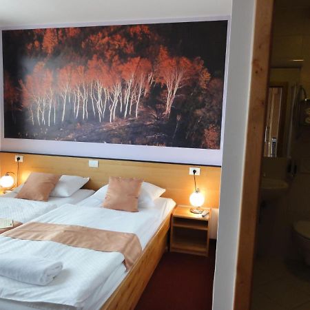 Hotel Tabor Марибор Экстерьер фото