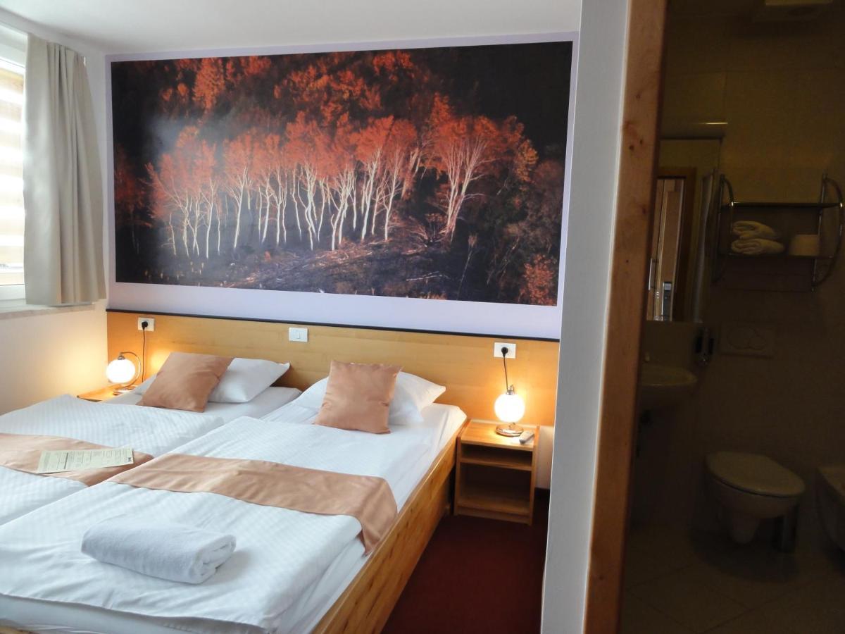 Hotel Tabor Марибор Экстерьер фото
