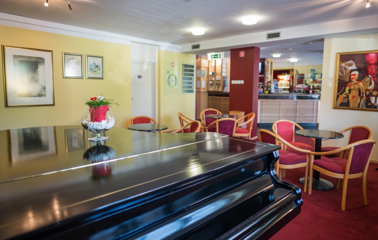 Hotel Tabor Марибор Экстерьер фото